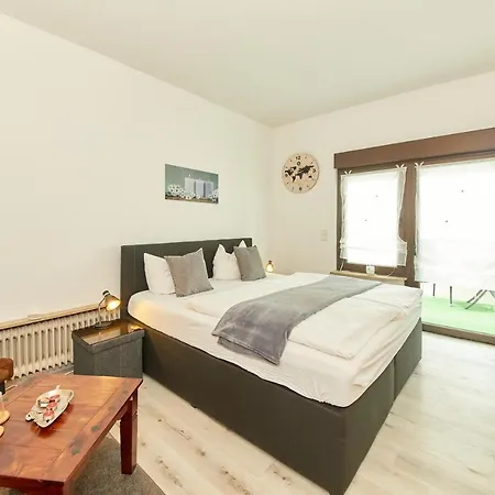 Hotel Zum Dicken Baum Mayen Buitenkant foto